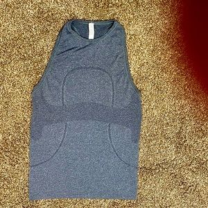 Lululemon tank top grey gray Sz 6 workout fitted